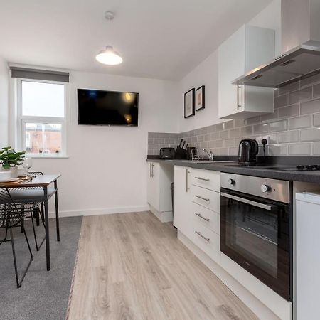 Charles Alexander Short Stay - Charnley House Apartments Blackpool Eksteriør billede