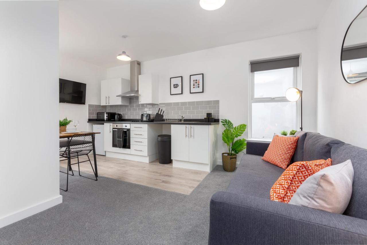 Charles Alexander Short Stay - Charnley House Apartments Blackpool Eksteriør billede