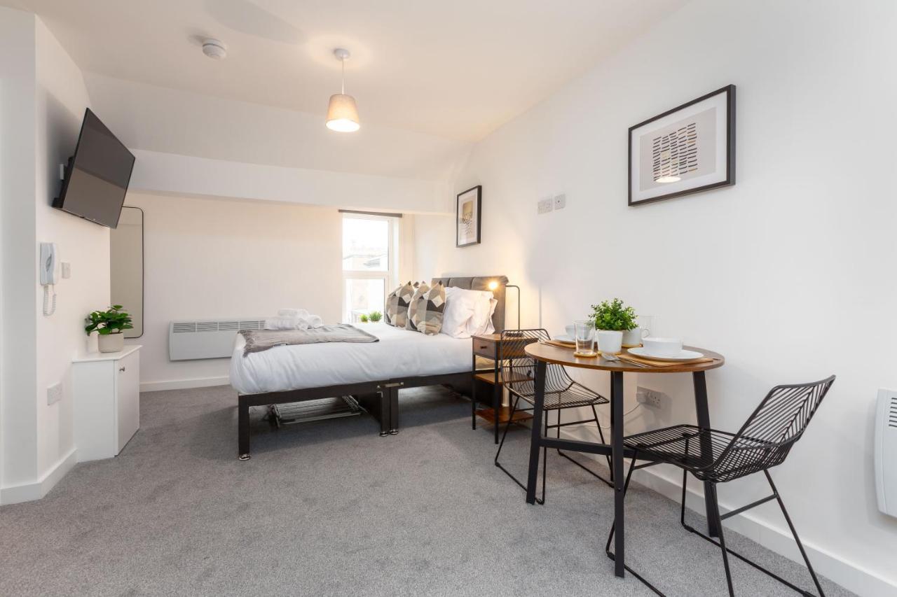 Charles Alexander Short Stay - Charnley House Apartments Blackpool Eksteriør billede