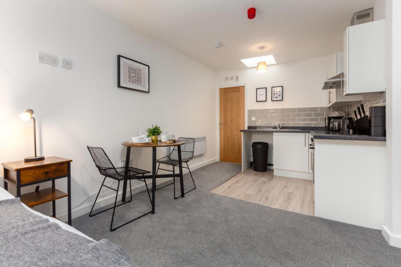 Charles Alexander Short Stay - Charnley House Apartments Blackpool Eksteriør billede