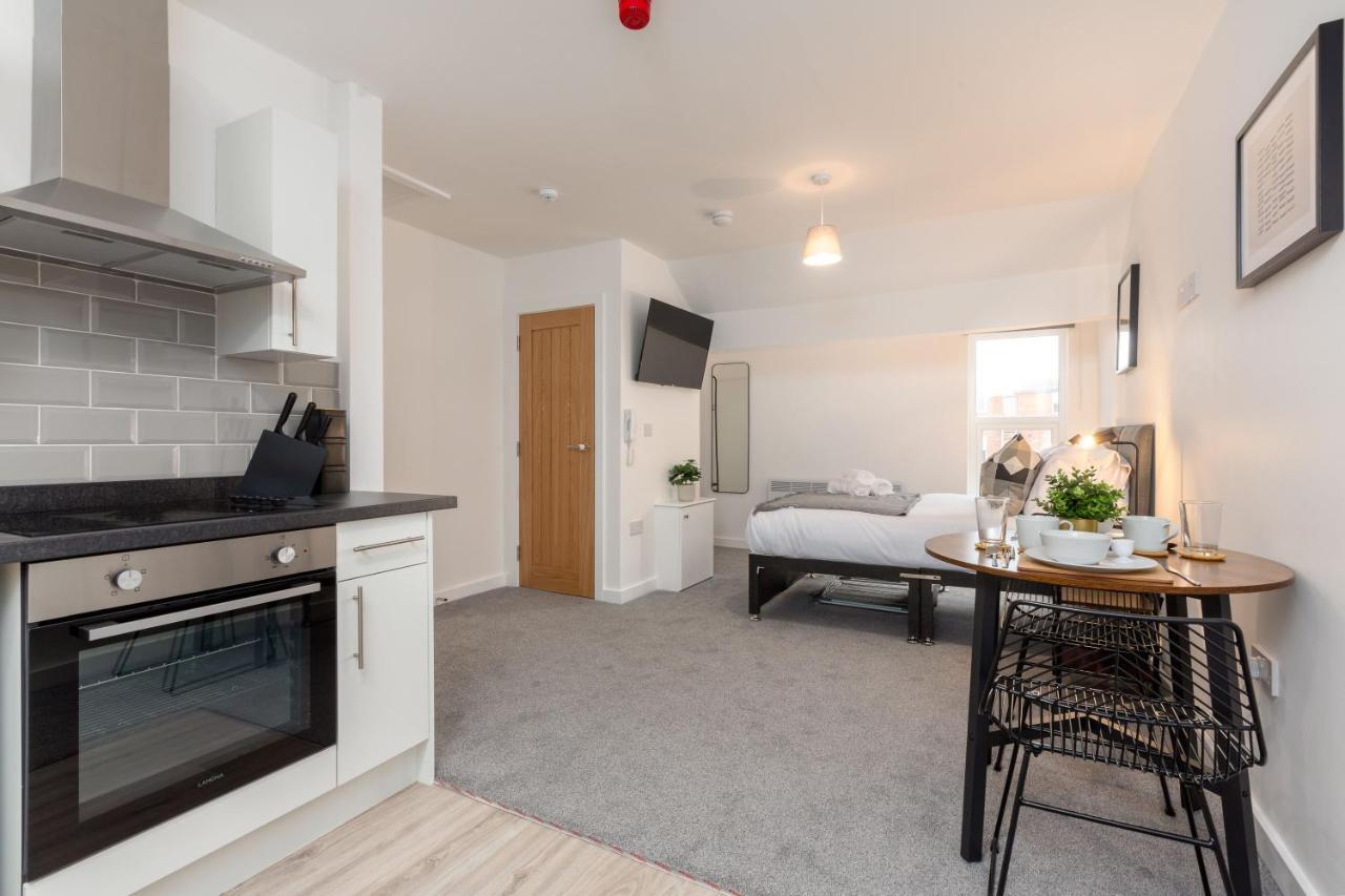 Charles Alexander Short Stay - Charnley House Apartments Blackpool Eksteriør billede