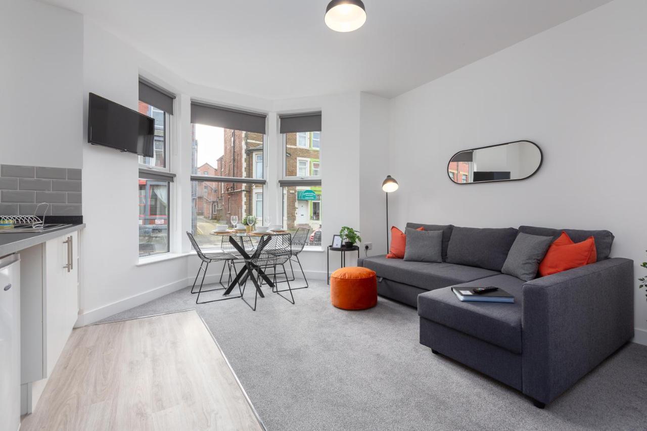 Charles Alexander Short Stay - Charnley House Apartments Blackpool Eksteriør billede