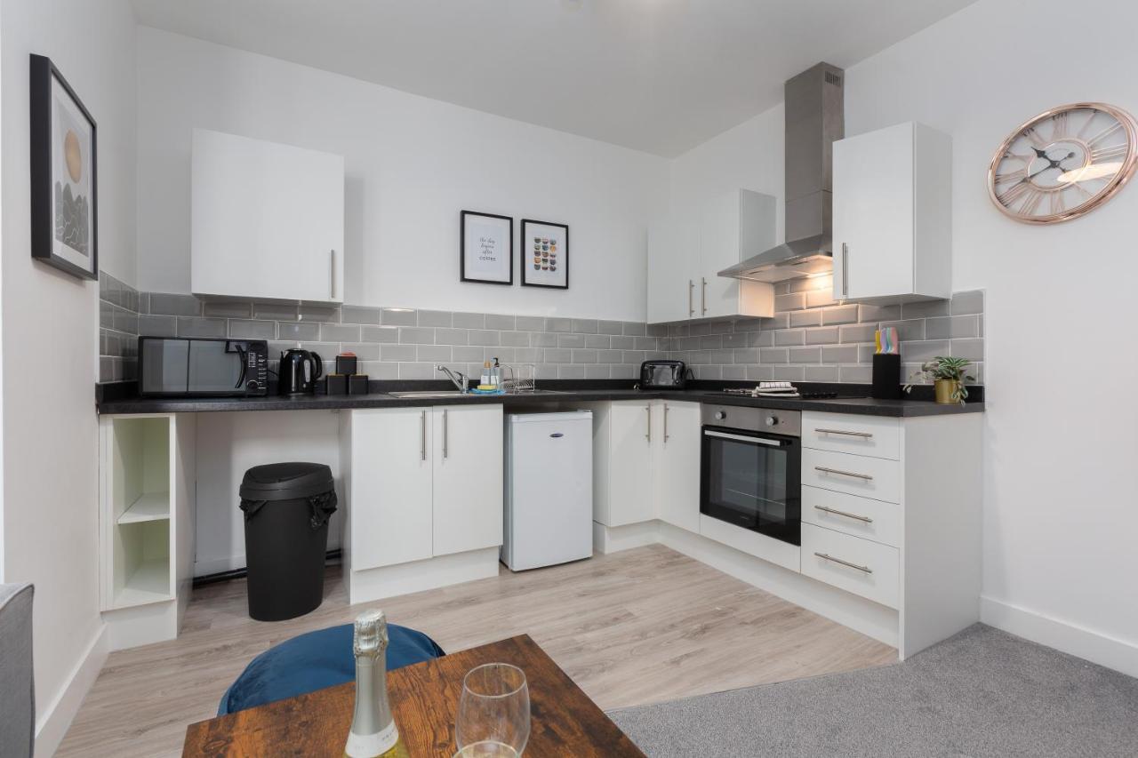 Charles Alexander Short Stay - Charnley House Apartments Blackpool Eksteriør billede